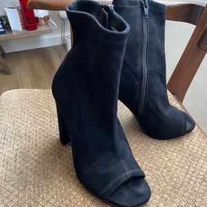 Steve Madden Suede Bootie